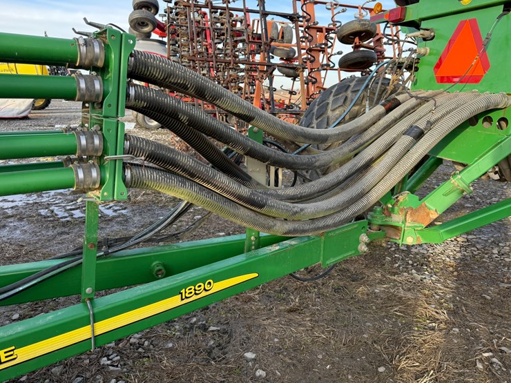 john-deere-1890-image-43