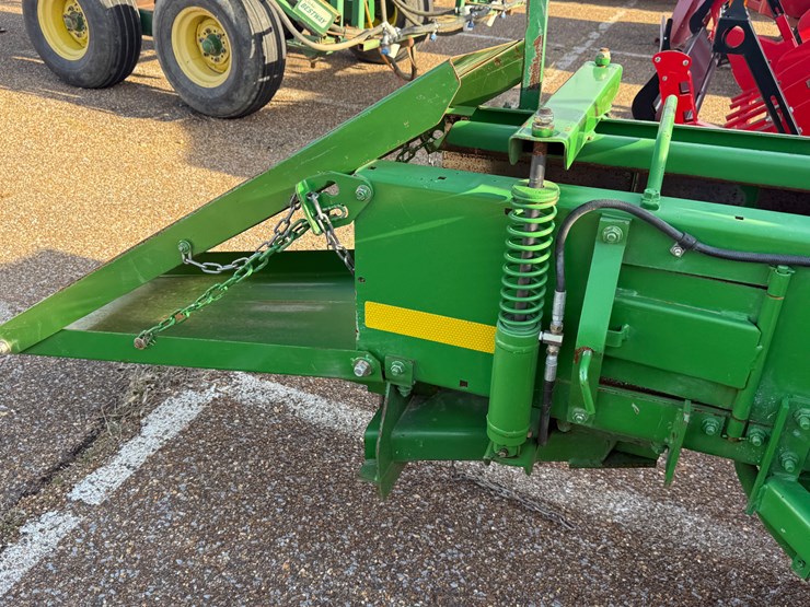 john-deere-348-image-9