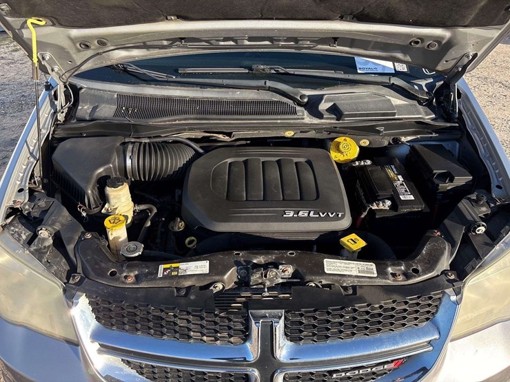 2014-dodge-grand-caravan-image-7