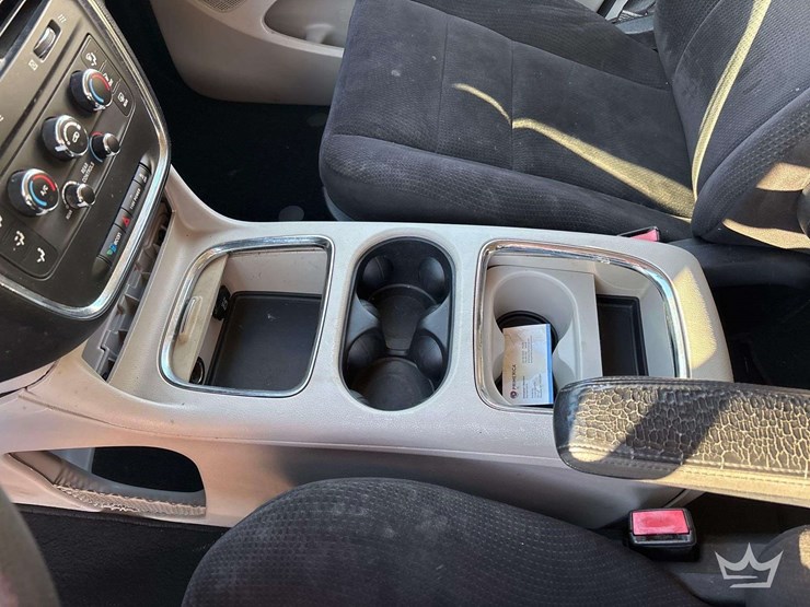 2014-dodge-grand-caravan-image-20