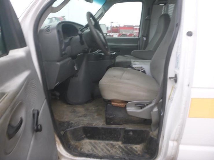 2006-ford-e350-image-6