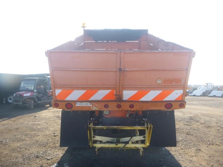 1995-international-4700-image-8