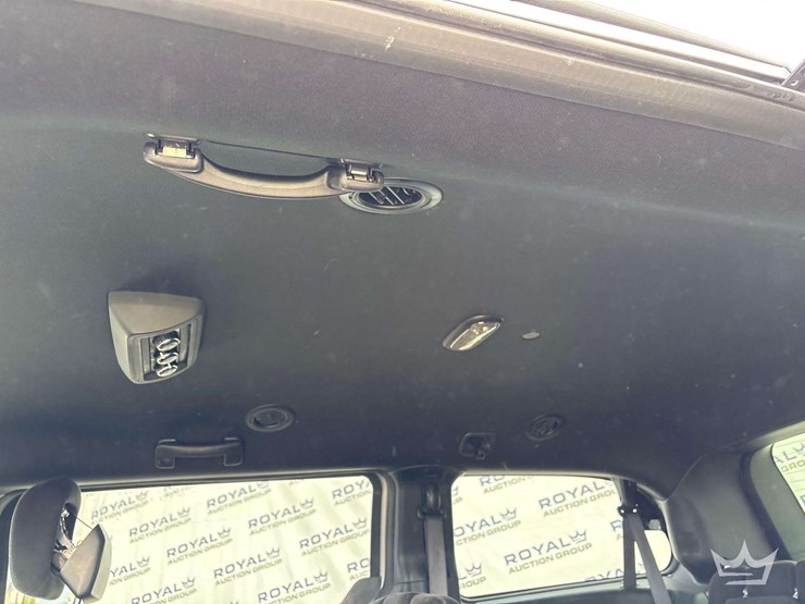 2015-dodge-grand-caravan-image-19