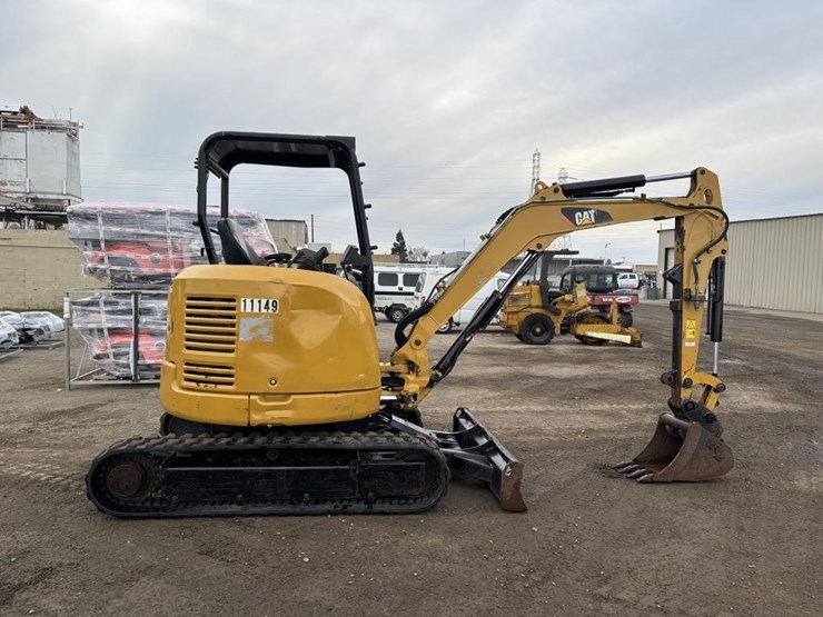 2018-caterpillar-303-image-7