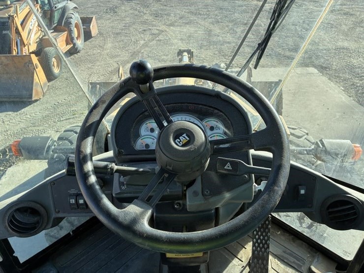 caterpillar-924g-image-19