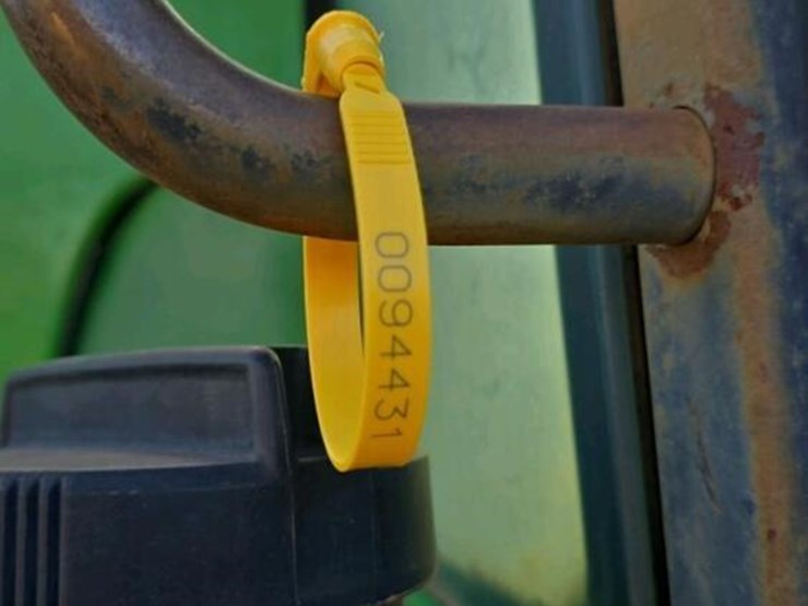 john-deere-8320-image-26