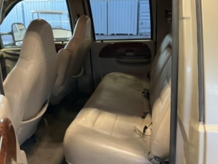 2001-ford-f250-image-27