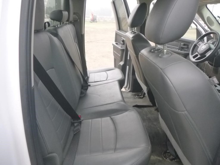 2016-dodge-1500-image-11