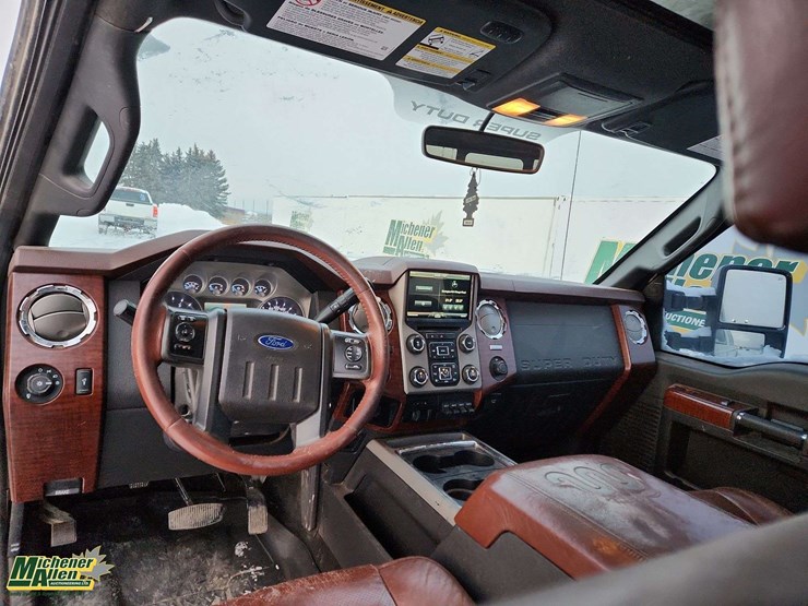 2014-ford-f350-sd-image-21