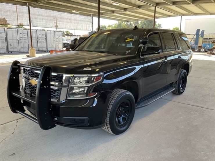 2018-chevrolet-tahoe-image-4