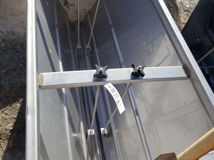 8-hole-stainless-steel-hog-feeder-with-water-pipe-image-1