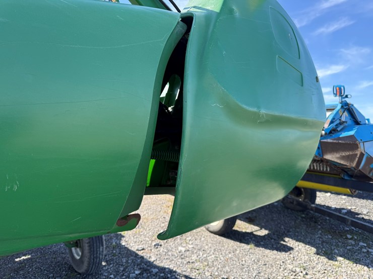 john-deere-630d-image-47