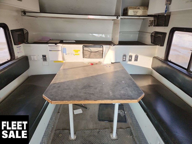 2005-ford-f550-image-32