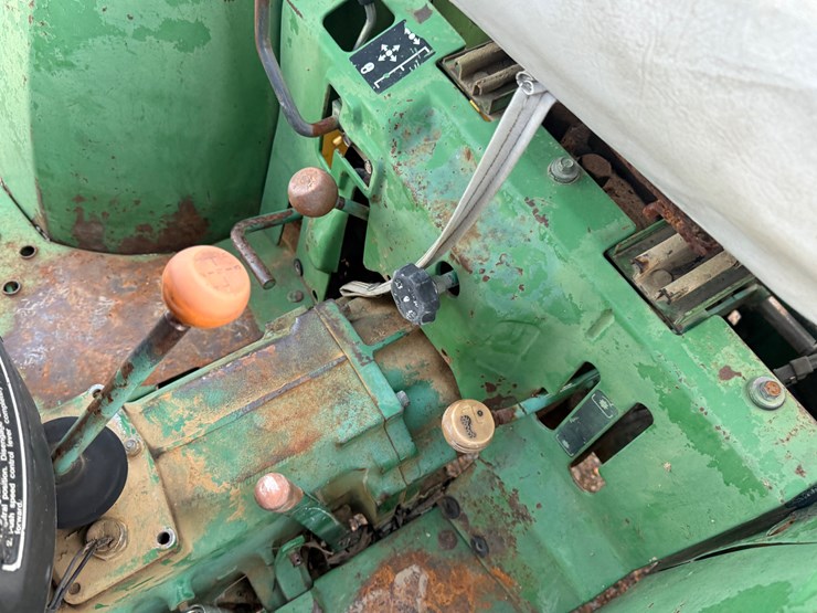 john-deere-790-image-15