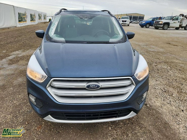 2018-ford-escape-se-image-9