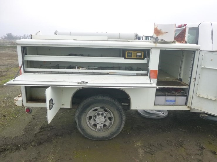 2009-chevrolet-3500hd-image-17