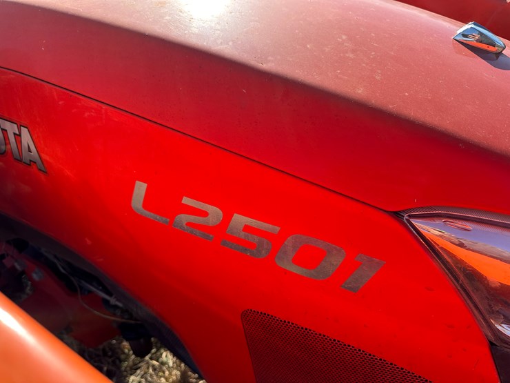 kubota-l2501-image-27
