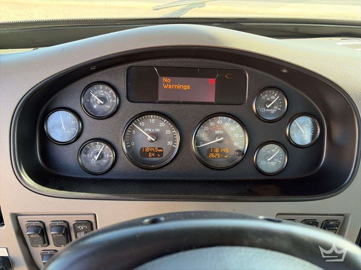 2016-peterbilt-337-image-16