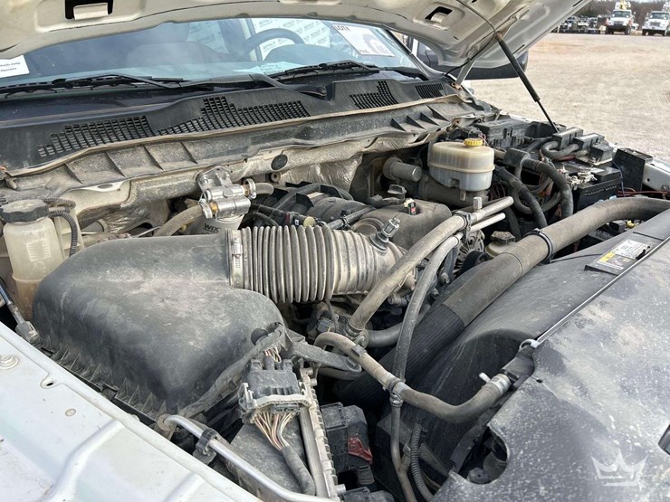 2017-dodge-3500-image-10