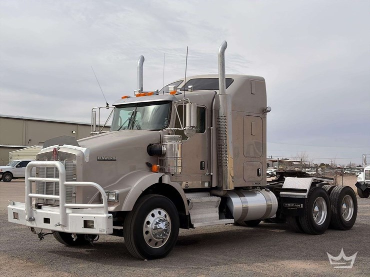 2012-kenworth-t800-image-1
