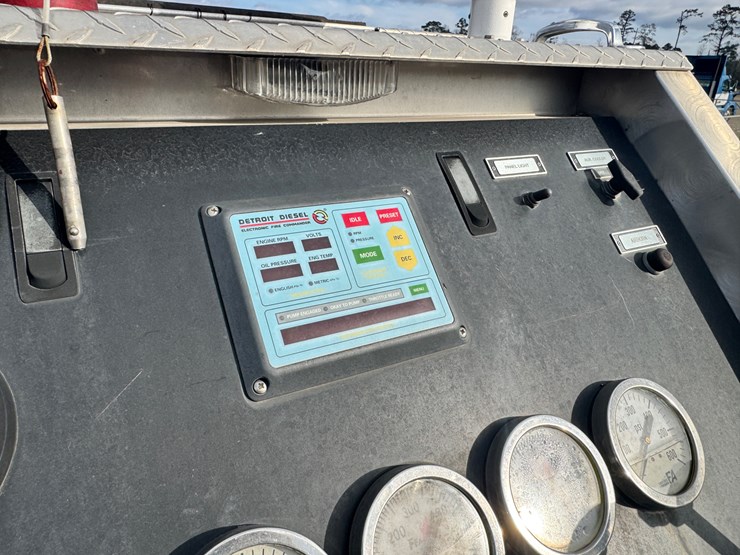 1998-american-lafrance-pumper-image-21