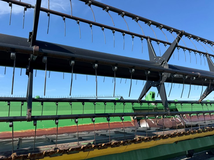 john-deere-630d-image-7