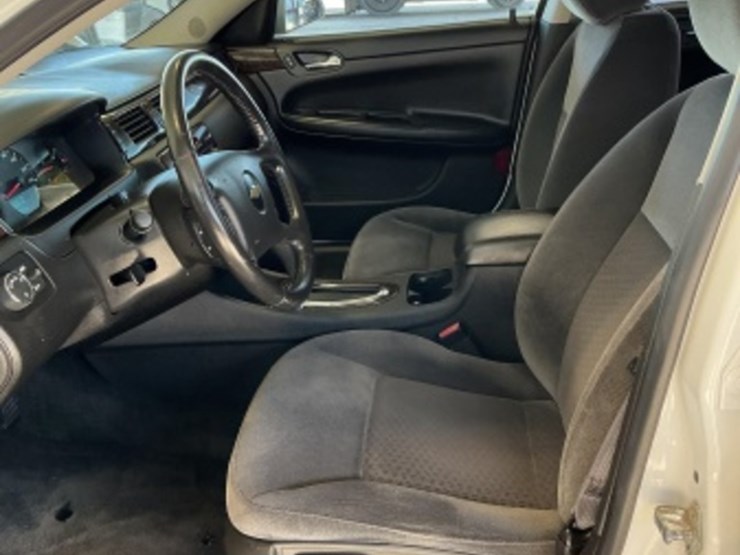 2012-chevrolet-impala-sdn-image-20