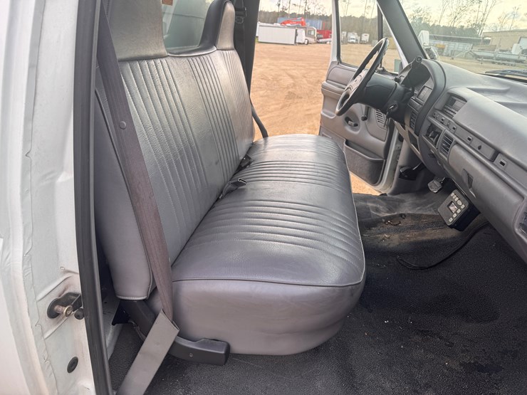 1997-ford-f450-image-27