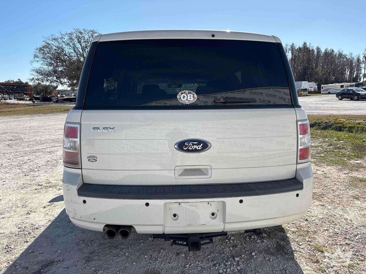 2011-ford-flex-image-28