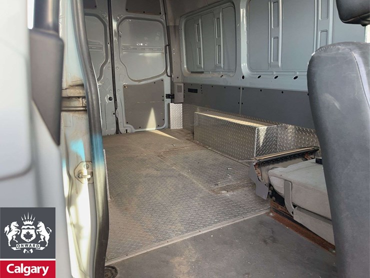 2012-mercedes-benz-sprinter-2500-image-15