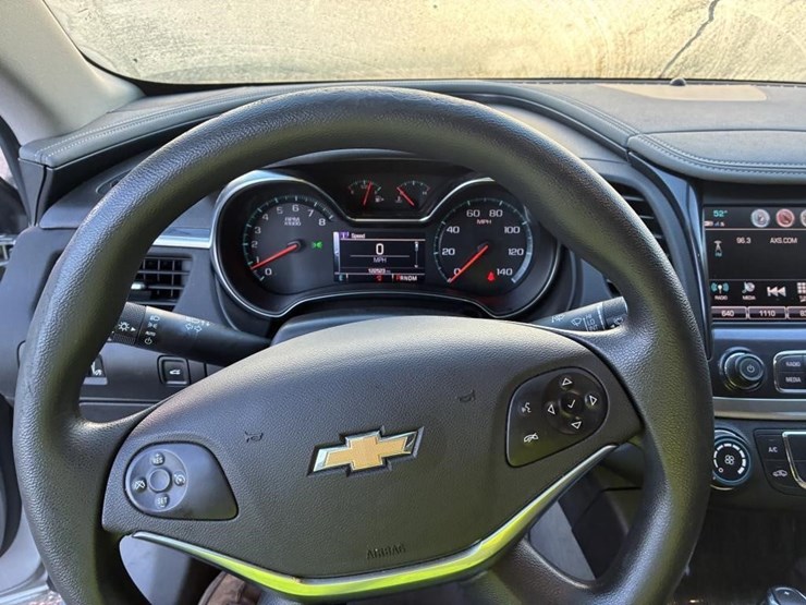 2018-chevrolet-impala-sedan-image-14