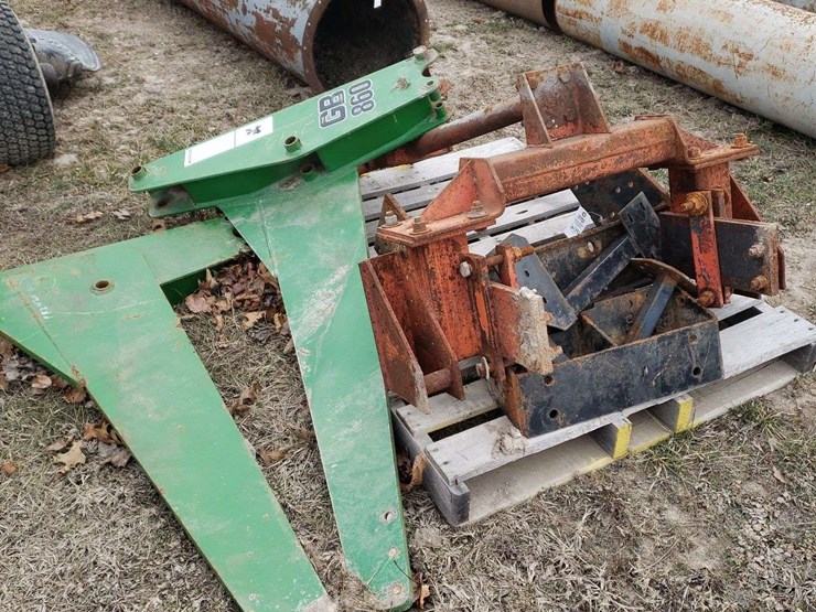 pallet-of-loader-frame-brackets,-(gb)-image-2