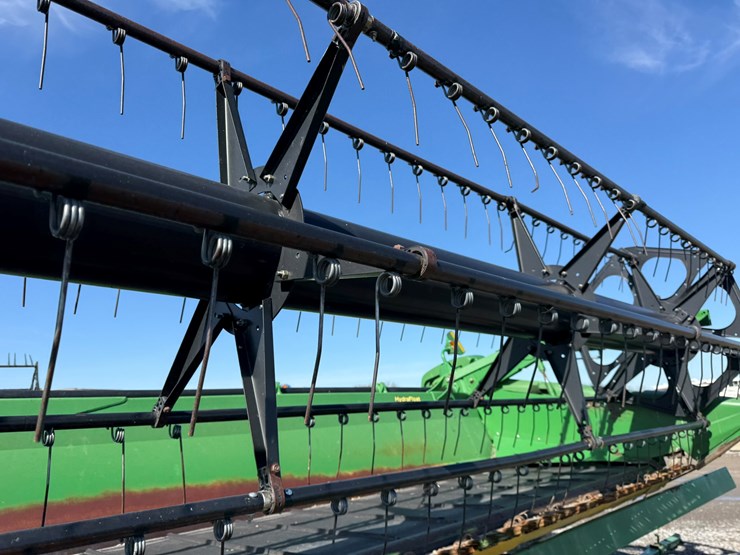 john-deere-630d-image-13