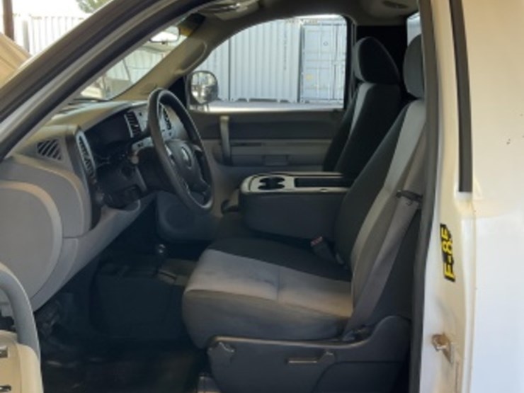 2009-chevrolet-silverado-1500-image-21