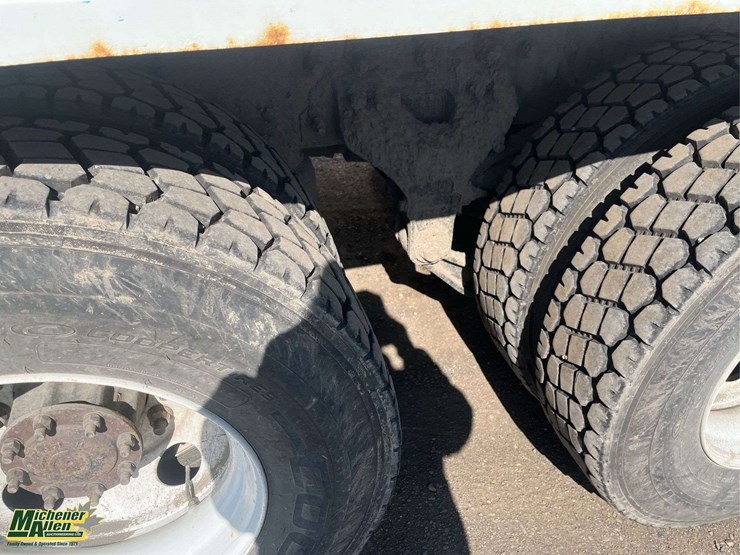 2017-international-workstar-7400-image-8