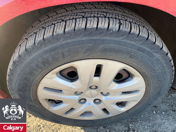 2014-dodge-grand-caravan-sxt-image-10