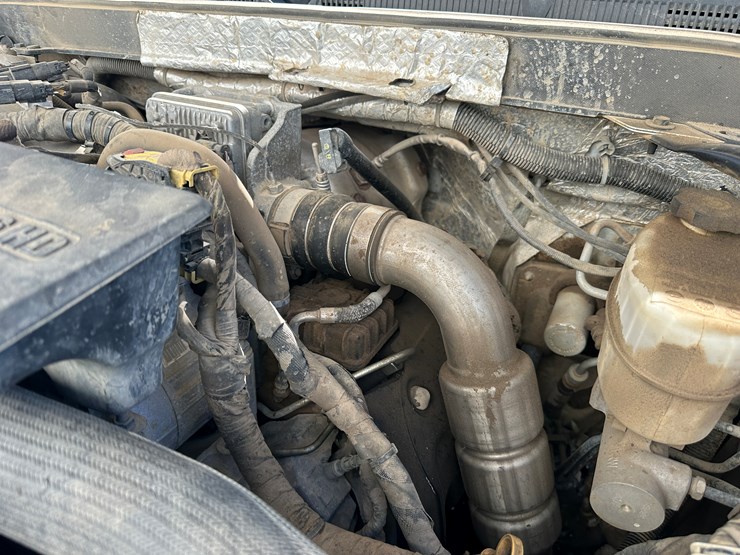 2019-chevrolet-2500-image-46