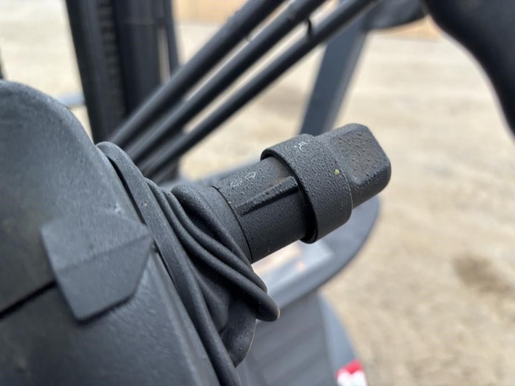 2008-toyota-8fgcu20-image-21