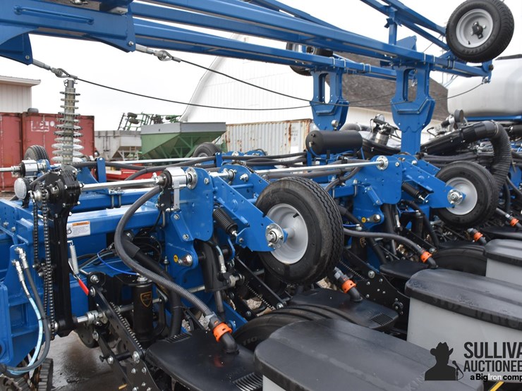 2023-kinze-4905-image-16