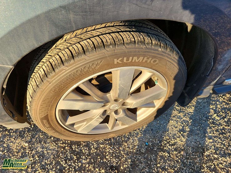 2014-nissan-pathfinder-image-10