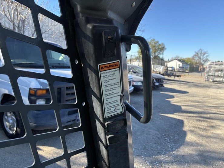 2016-manitou-1900r-image-12