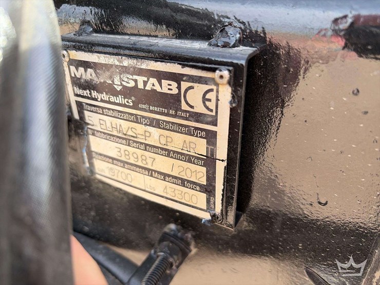 2013-peterbilt-365-image-26