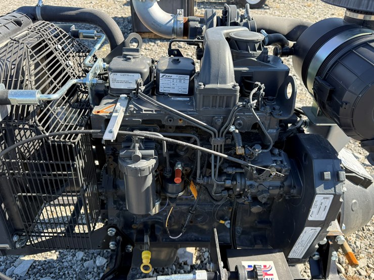 #23-•-unused-fpt-4-cyl-power-unit-1899077-inv#-36095-image-9