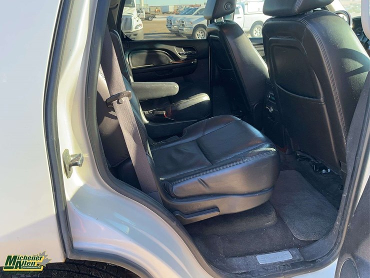 2007-cadillac-escalade-image-22