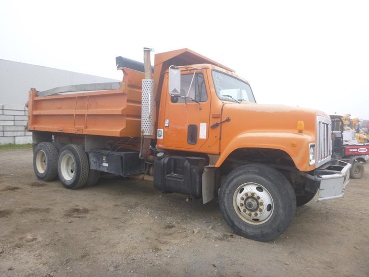 2001-international-2574-image-2