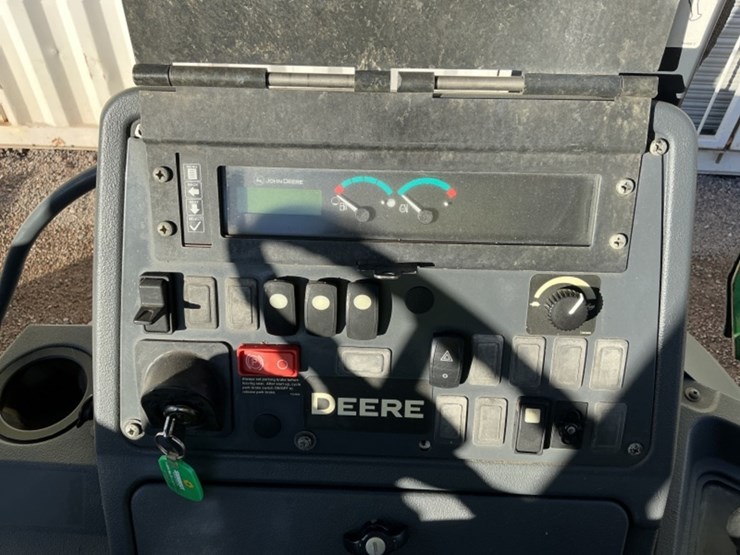 2019-deere-310l-ep-image-19