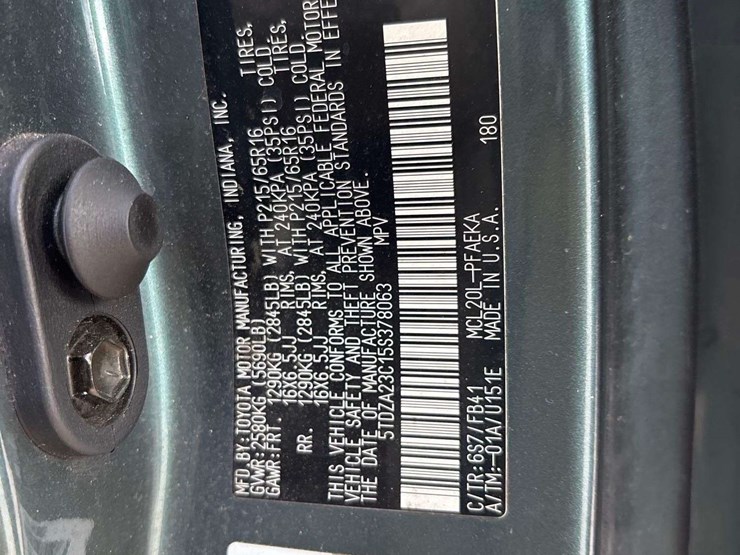 2005-toyota-sienna-image-5