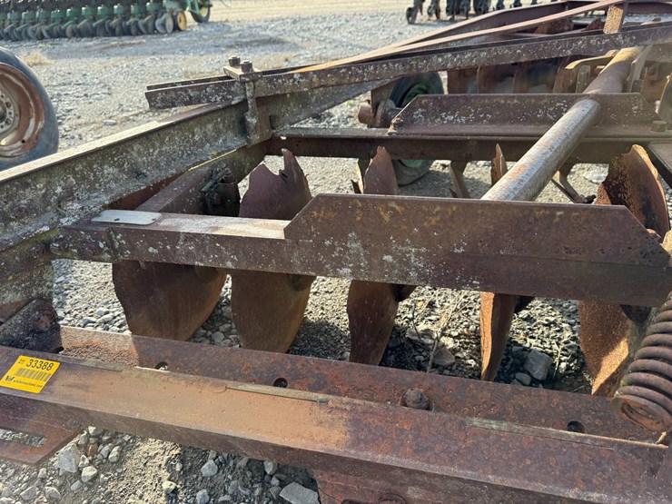 john-deere-7-image-14