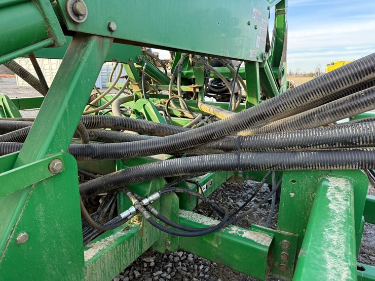 john-deere-1890-image-40