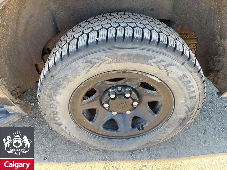 2016-chevrolet-tahoe-image-10